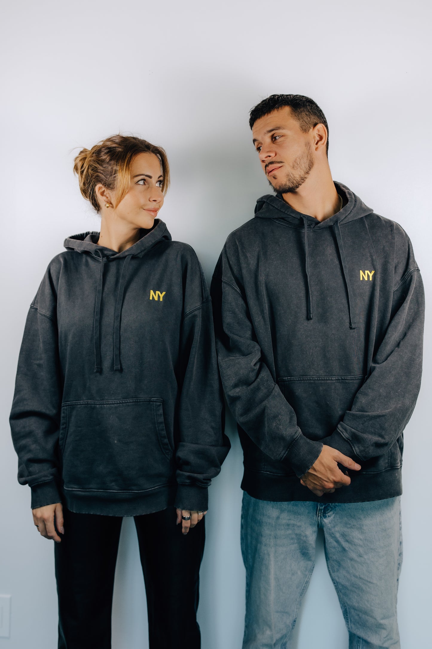 "I left my heart in New York” – Hoodie in dyed black