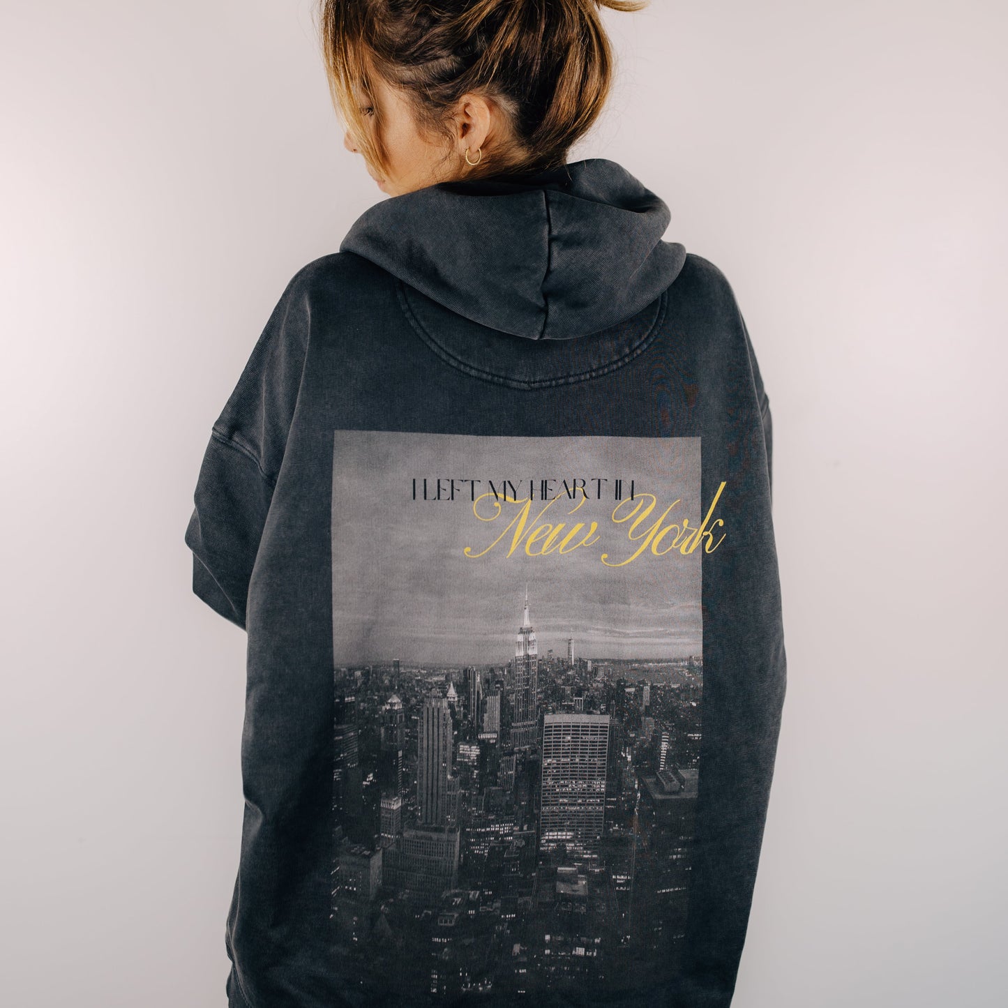 "I left my heart in New York” – Hoodie in dyed black